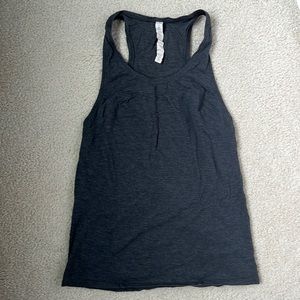 Lululemon gray workout top